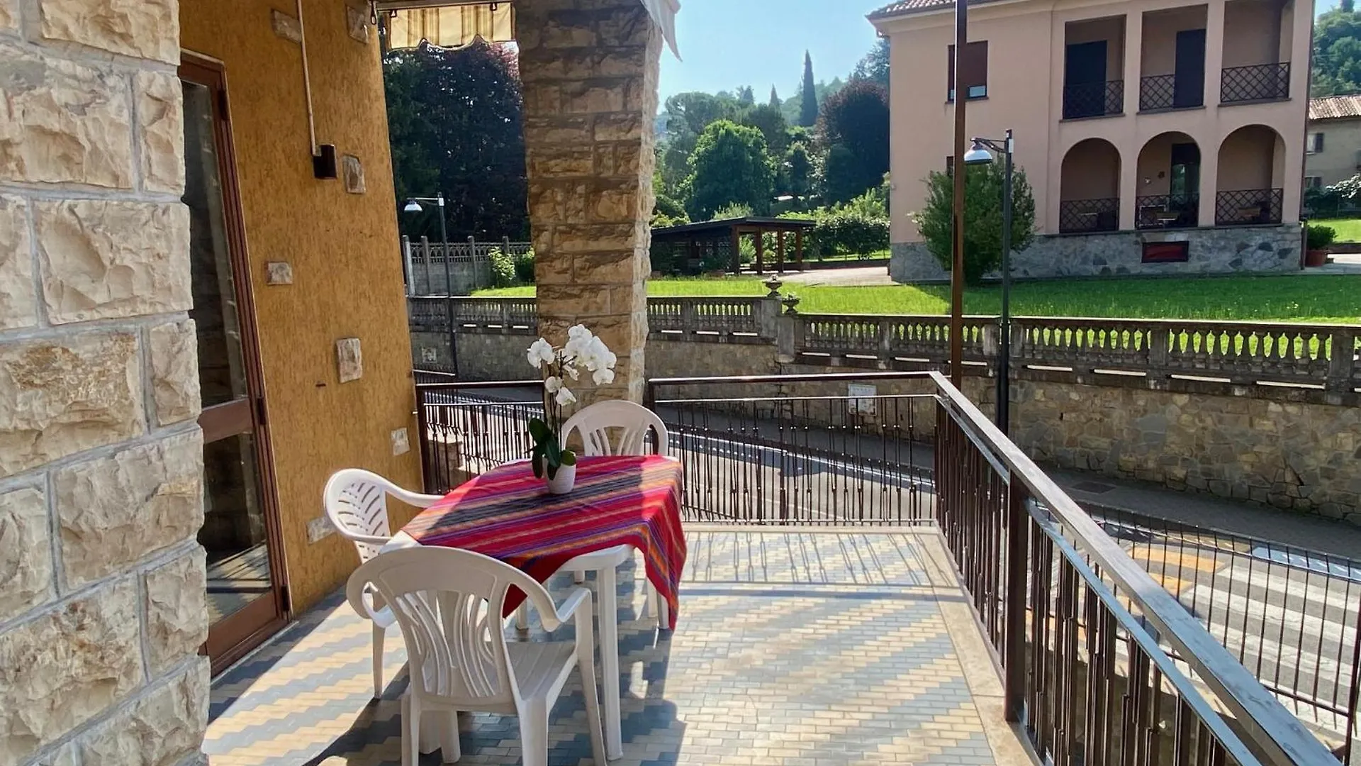Villa Cuten Calco  Alojamento de Acomodação e Pequeno-almoço Calco (Lombardy)
